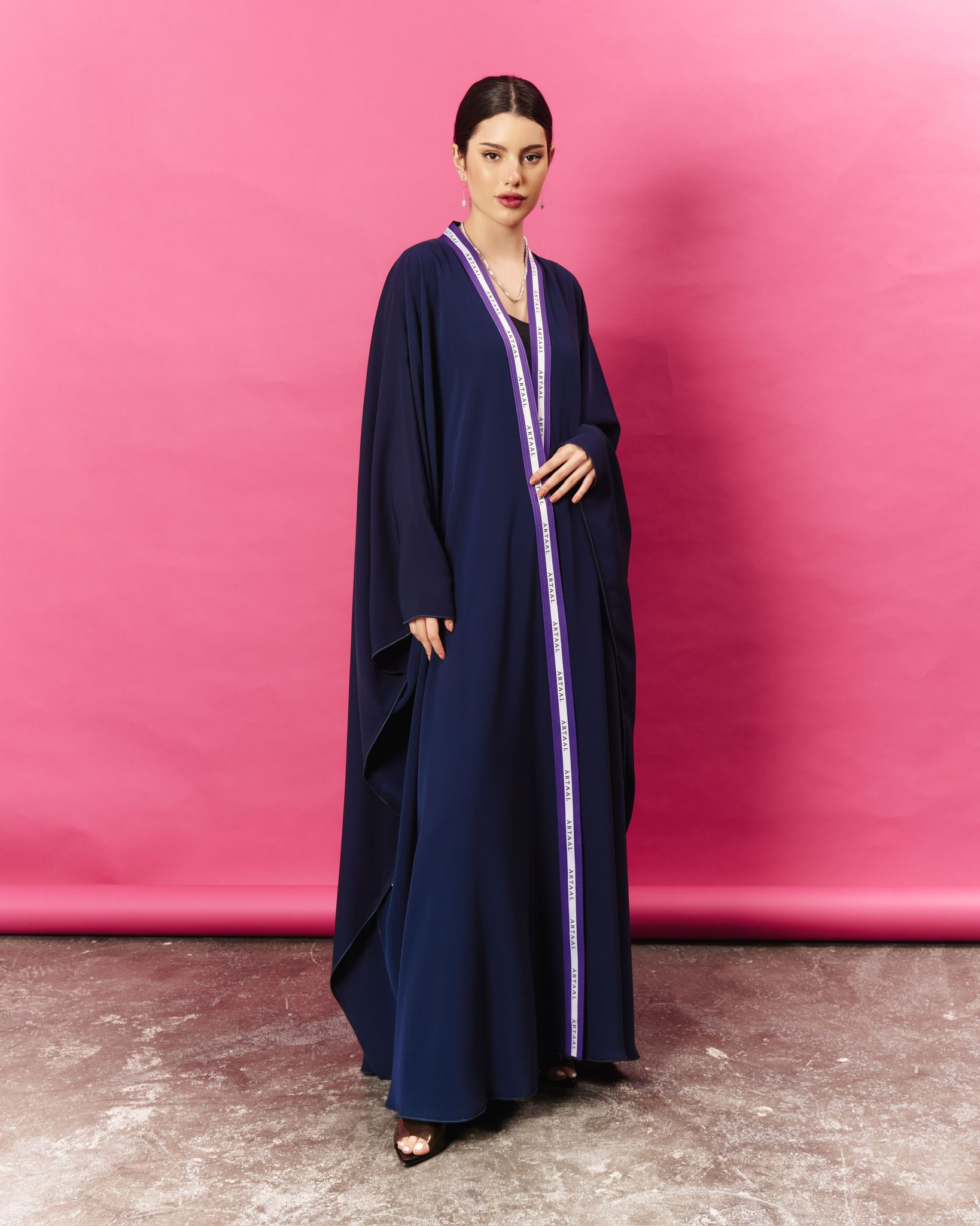 Artaal wrap -Lavender in navy blue (1)