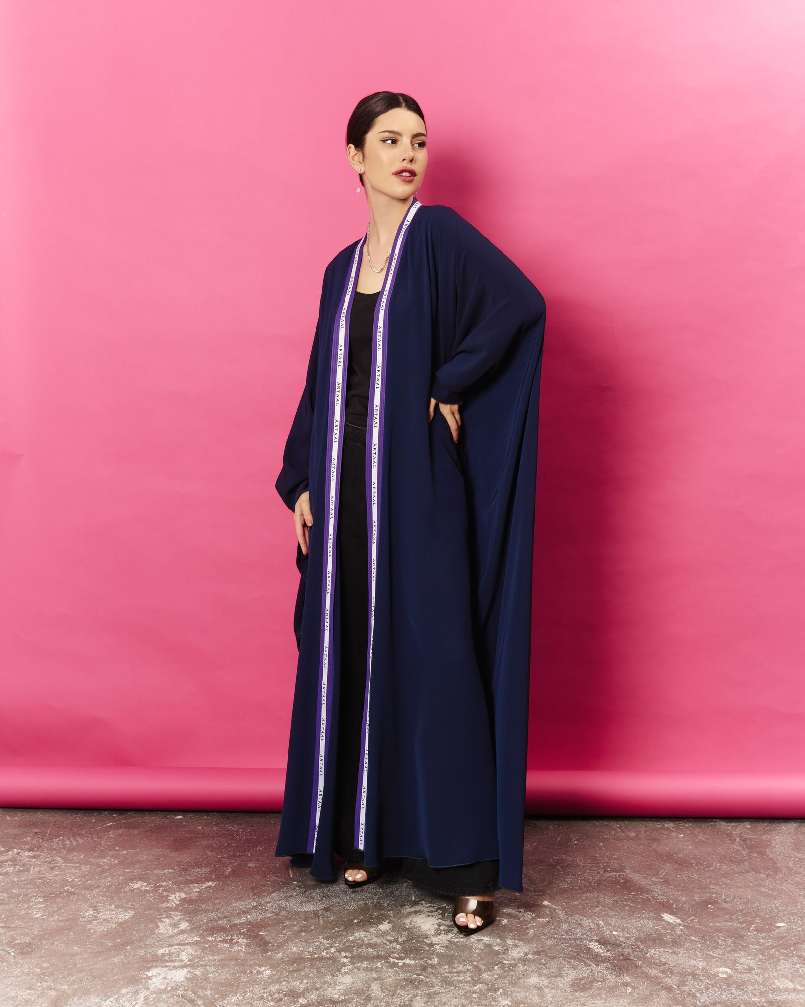 Artaal wrap -Lavender in navy blue (2)