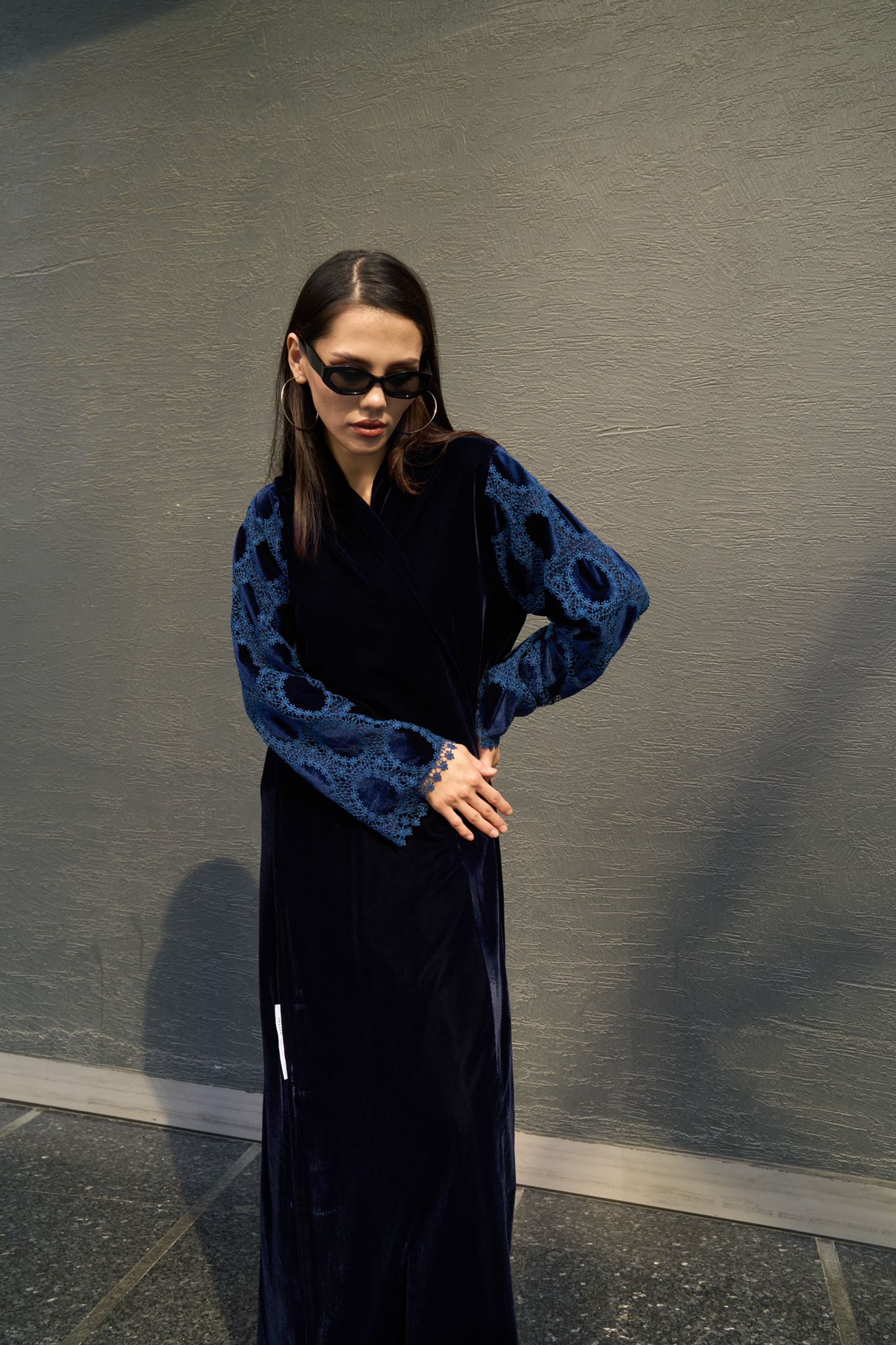 Luna in dark blue (2)